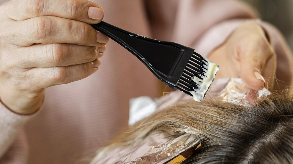 Красить волосы больше не в моде: в Европе уже перешли на новый тренд 2026 года