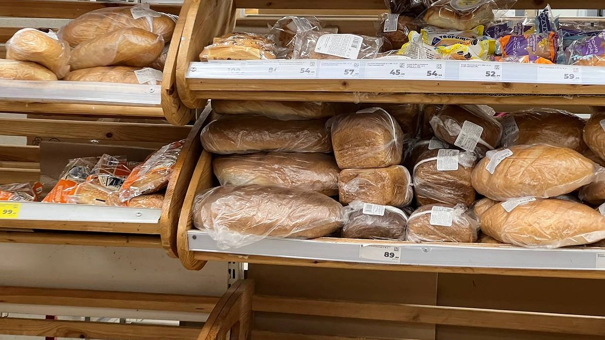 Тревожный сигнал для бутербродов: что именно убрали из состава белого хлеба с 1 апреля