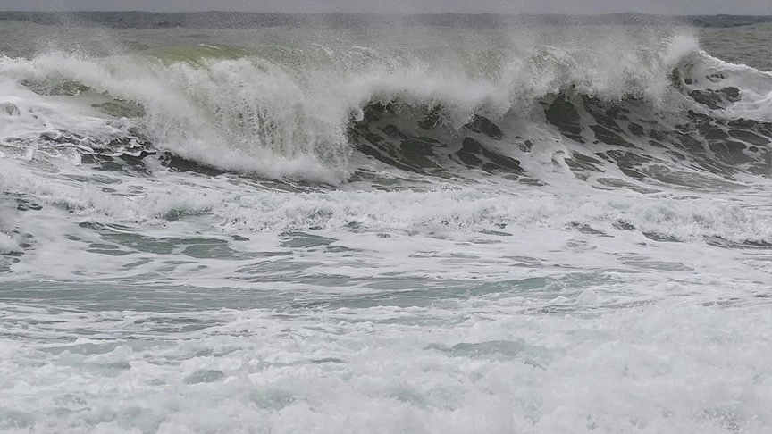 Штормовое предупреждение продлили: в выходные на Черноморском побережье ожидаются дождь и гроза