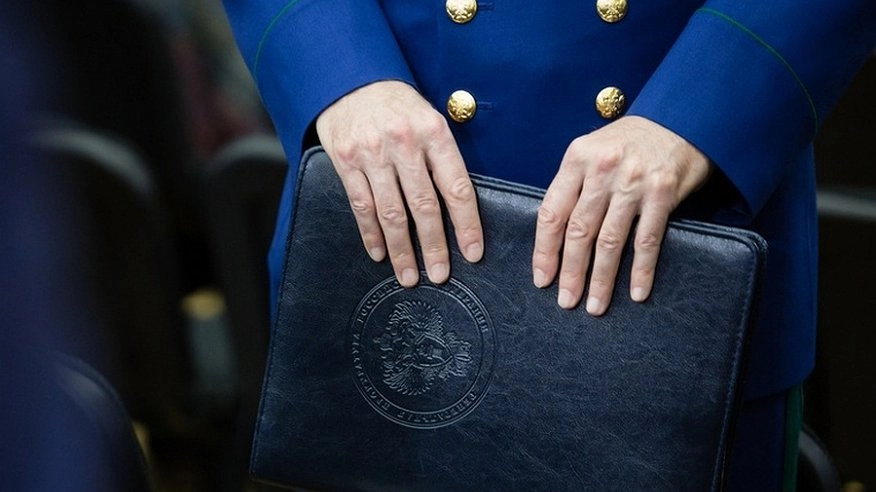 Ударили по лицу и забрали телефон: новороссийцам грозит 7 лет тюрьмы за грабеж