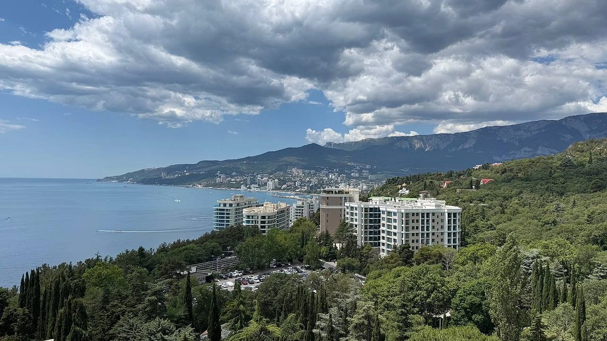 Чёрное море только для богатых: как Геленджик превращают в русское Монако