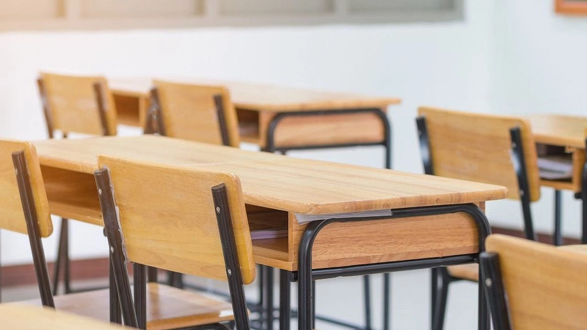 Главная картинка новости: «Банда малолеток»: в Новороссийске школьник ударил одноклассника электрошокером