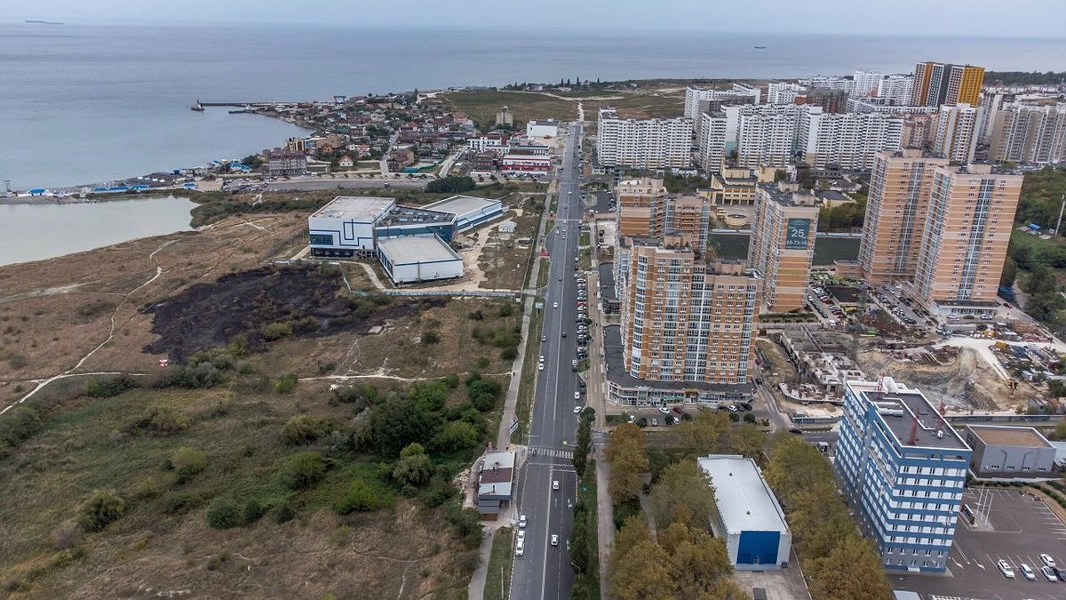 Около Дворца Творчества в Новороссийске появится амфитеатр и спортивная аллея