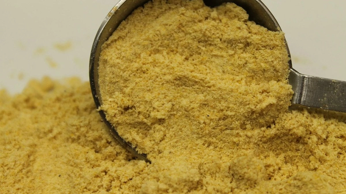 Главная картинка новости: Почему в СССР мыли волосы горчицей: забытый метод с неожиданным эффектом