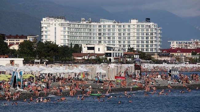 Губернатор Кубани разрешил заселяться в гостиницы переболевшим COVID-19