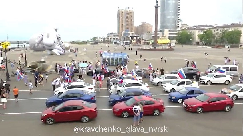 Автопробег «Дорога памяти» в Новороссийске 12 июня 2026: как прошёл праздничный парад машин в День России
