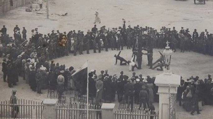 Забавы новороссийских гимназистов в Городском саду. Тогда и сейчас