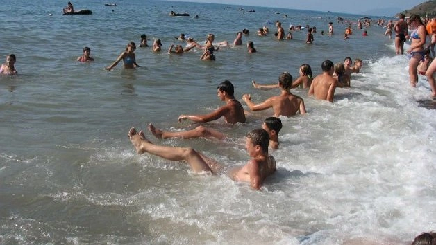 Черное море станет комфортным для купания не раньше июля
