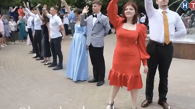 В Новороссийске прошел ежегодный бал медалистов