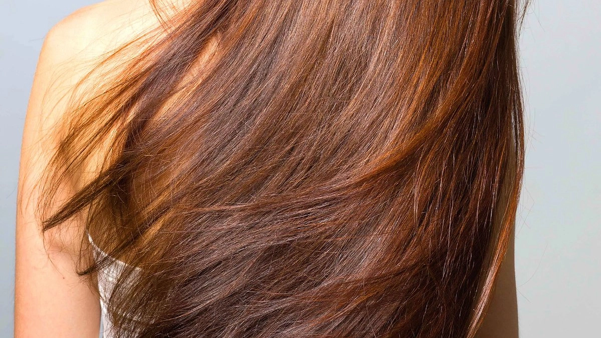Выпадение волос: 5 скрытых причин и способы сохранить густоту