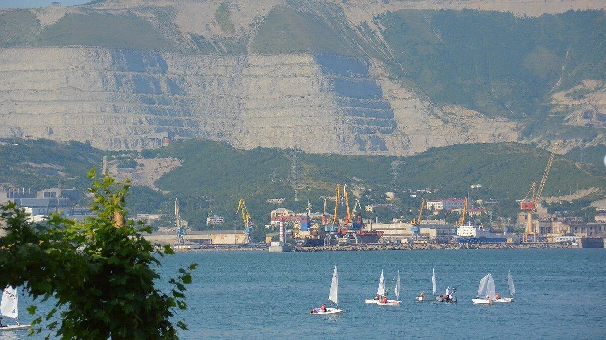 Главная картинка новости: Лето разгорается: сегодня в Новороссийске обещают +30°C