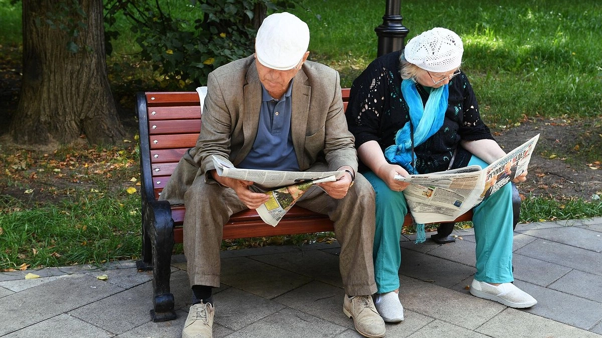 Указ подписан: пенсионеры с пенсией менее 32 577 рублей получат дополнительную денежную выплату