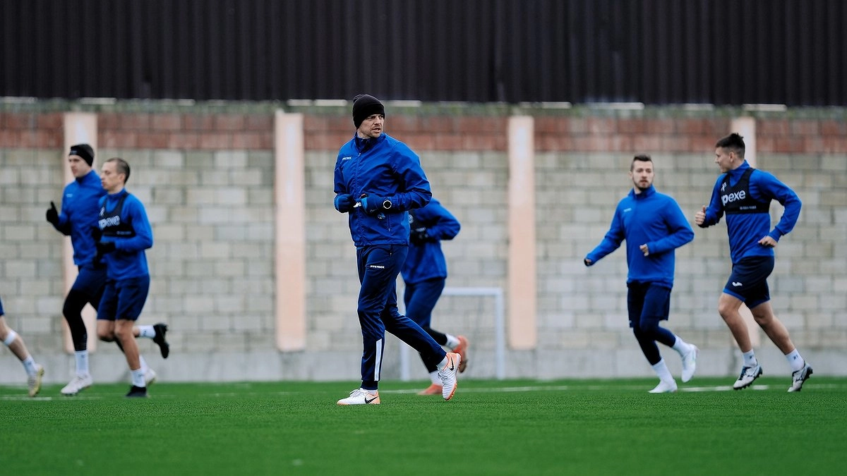 «Черноморец» сменил обстановку