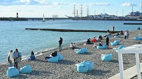 Главная картинка новости: Только я и море: Сочи вошёл в топ-3 городов России для отдыха в одиночку в январе