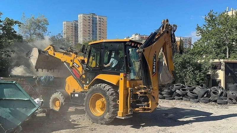 Стихийная свалка снова появилась в Новороссийске после недавней уборки