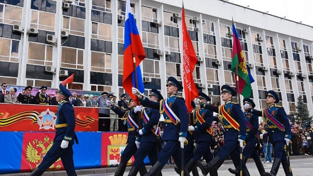 Главная картинка новости: На Кубани парады в честь Дня Победы пройдут без зрителей