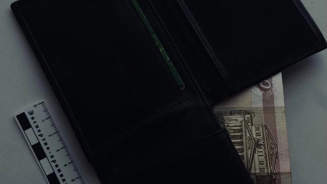 Главная картинка новости: 18-летнего продавца из Новороссийска обвиняют в хищении выручки магазина