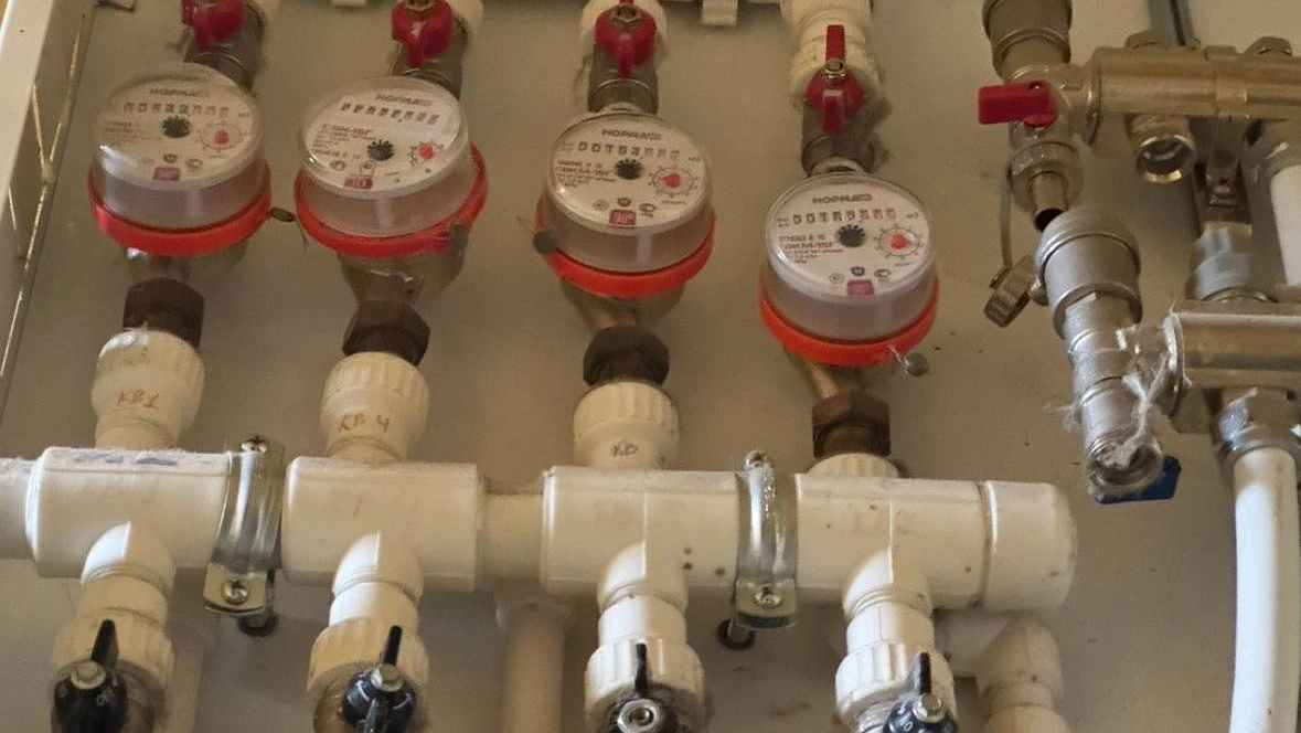 Апрельская ловушка для квартир со счетчиками: почему УК теперь выгодно, чтобы ваши приборы «сломались»