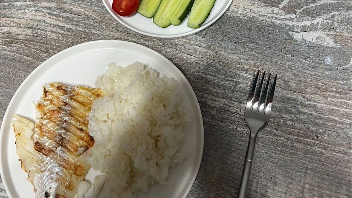 Главная картинка новости: Рыба, которую рекомендуют людям с сердечными заболеваниями, не имеет характерного запаха и в 100 раз полезнее лосося