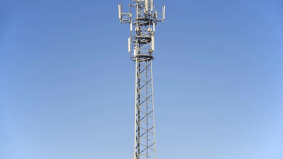 Жители Новороссийска обеспокоены строительством все большего числа сотовых вышек