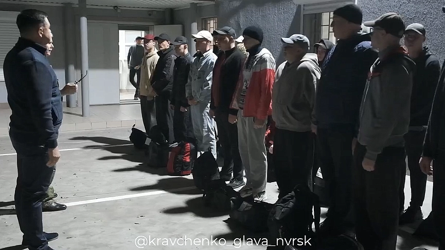 В Новороссийске десятки призывников отправились на срочную службу