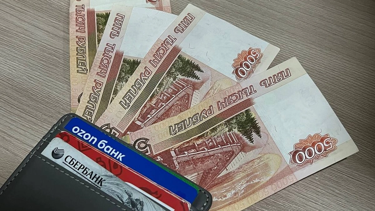 С 1 апреля ужесточили вывоз наличных и золота из России в страны ЕАЭС: новые лимиты и как не попасть на штраф