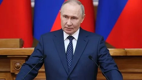 Главная картинка новости: Путин объявил о демобилизации: кто покинет СВО в первую очередь и когда — но главные вопросы остаются без ответа