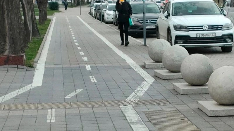В Новороссийске горожане недовольны новой велодорожкой: власти обещают пересмотреть проект к 2026 году