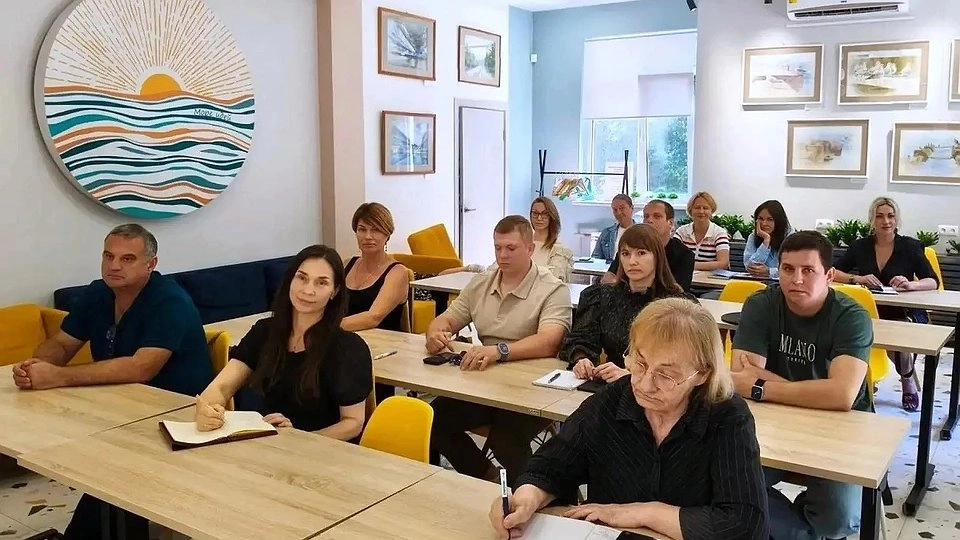 В Сочи стартовал бесплатный курс для участников СВО и их семей: «СВОи в бизнесе» помогает начать своё дело