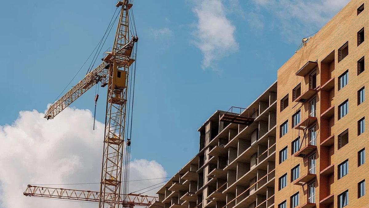 Шок для новороссийцев: Сбербанк заморозил финансирование ЖК «Суджук-Кале» и «Посейдон»