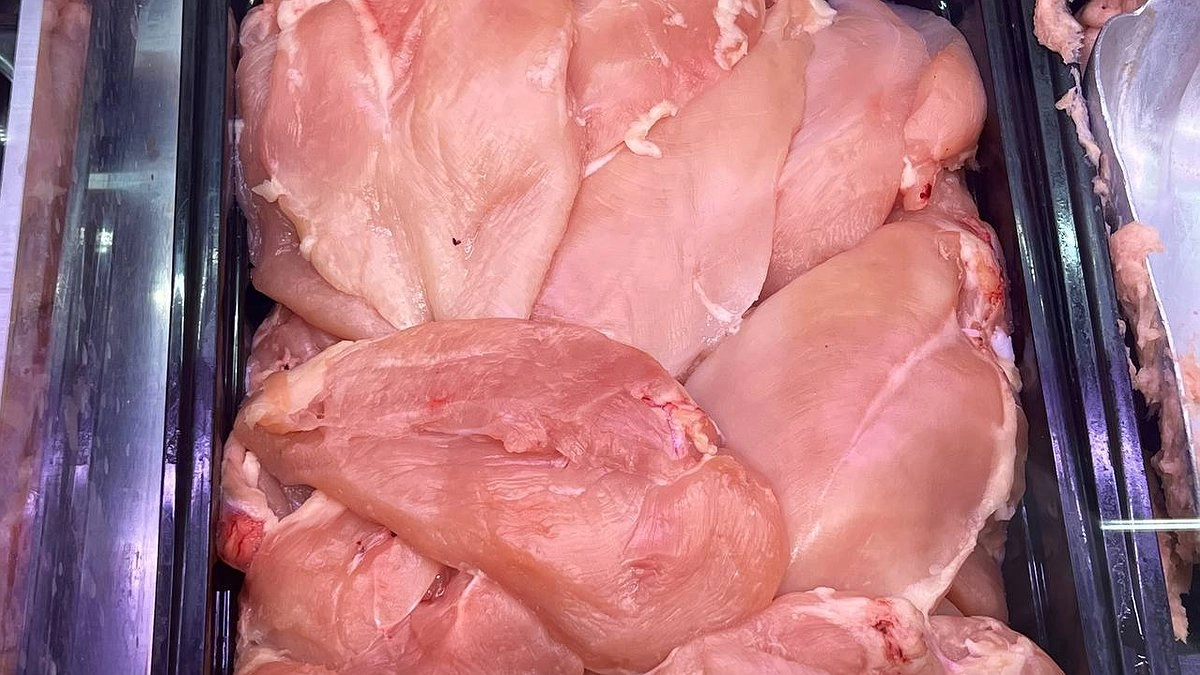 "Там вода и сплошные антибиотики": Роскачество назвало худшего производителя филе цыпленка. Покупать нельзя