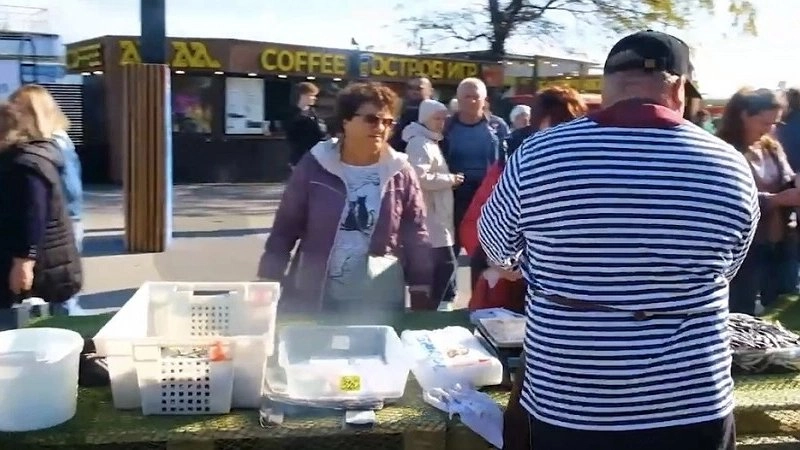 Фестиваль хамсы в Новороссийске подходит к финалу