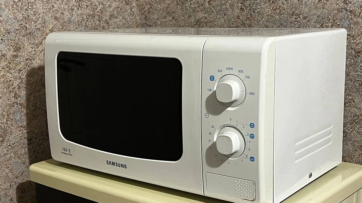 Главная картинка новости: Эти 10 продуктов нельзя разогревать в микроволновке: намотайте себе на ус