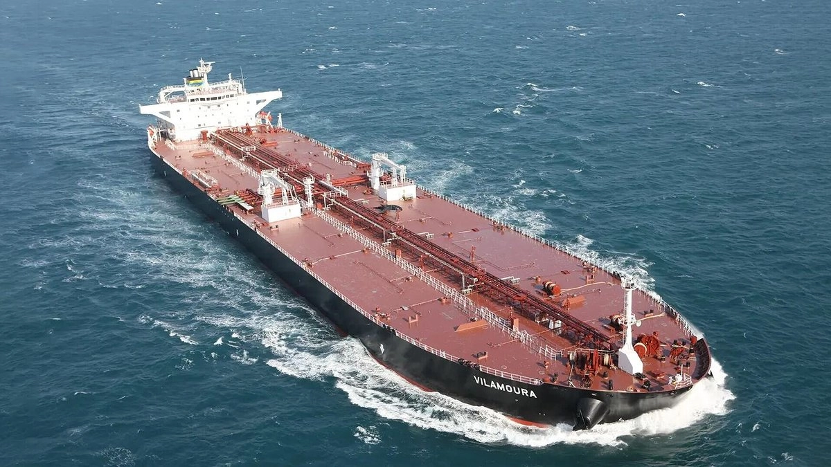 Главная картинка новости: Два танкера, следовавшие в Новороссийск, загорелись у берегов Турции