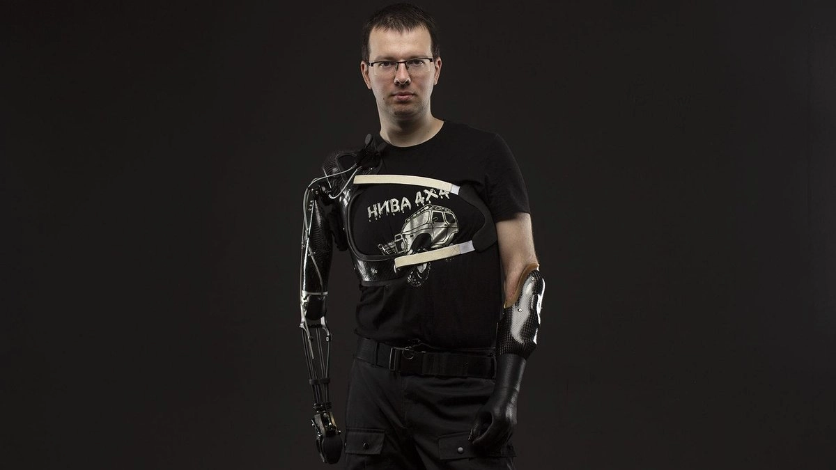 Главная картинка новости: В Новороссийском ралли будет участвовать пилот без рук