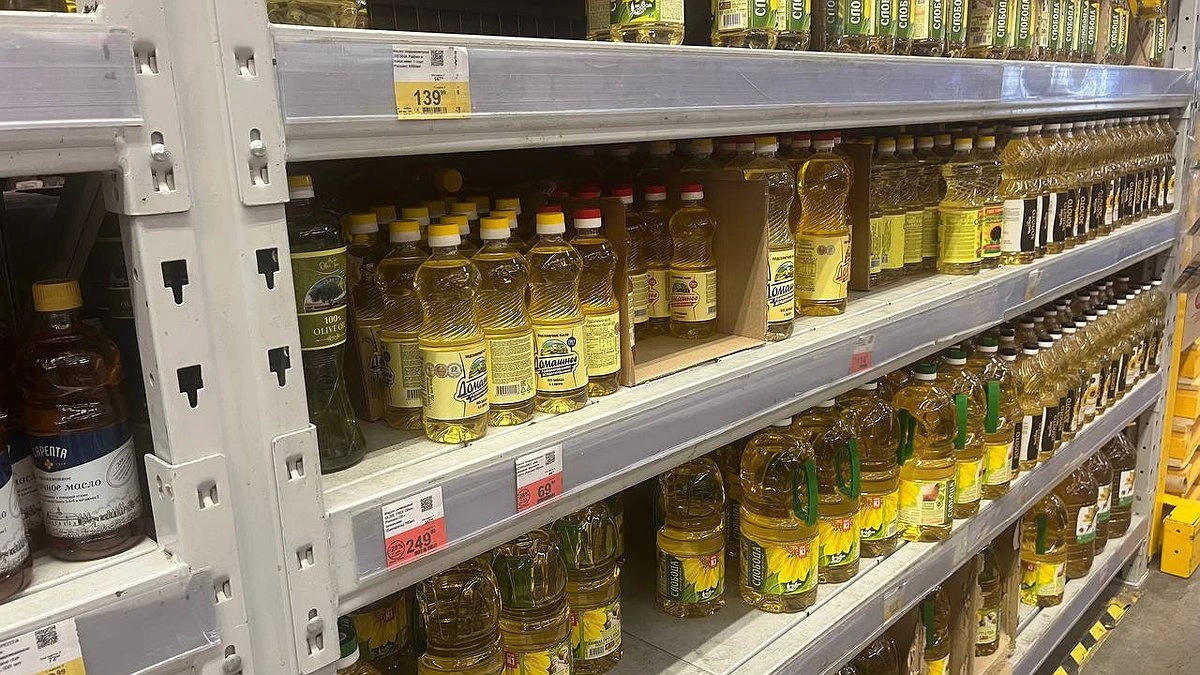 Янтарная отрава в красивой бутылке: это растительное масло точно стоит обходить стороной. Опубликован черный список Роскачества