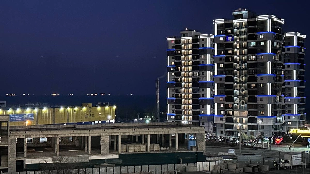 Главная картинка новости: В Новороссийске утвердили размер компенсаций: сколько заплатят жителям за ранения и разрушенные дома после атак дронов