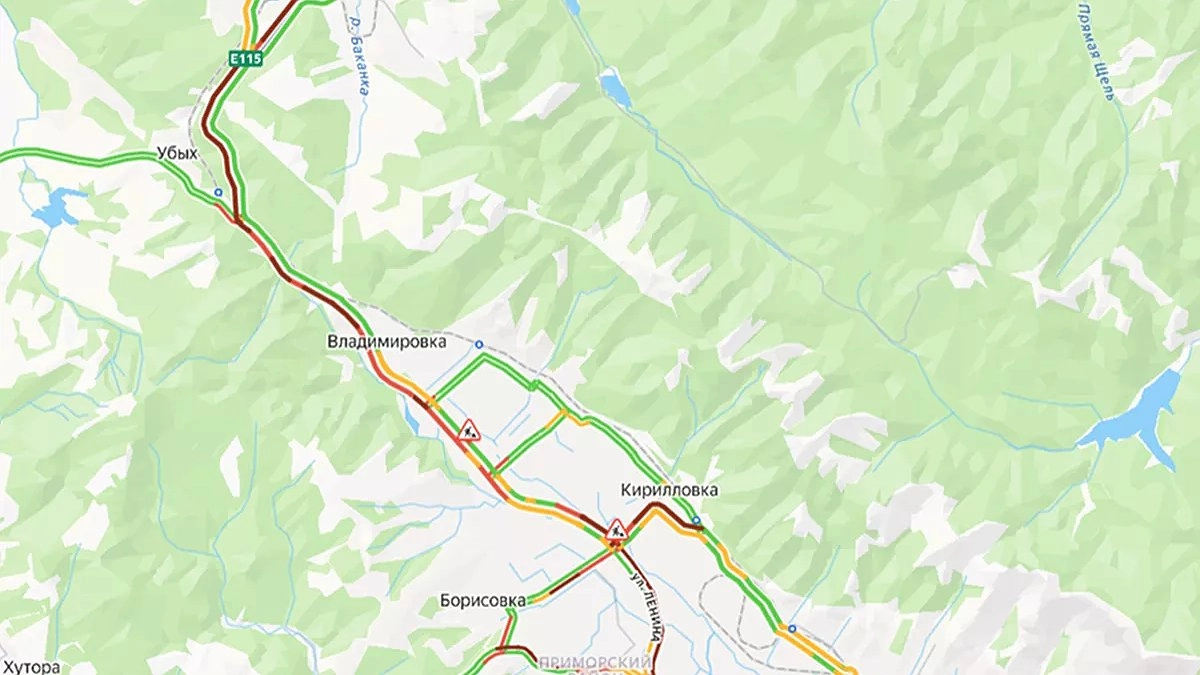 Многокилометровая пробка парализовала въезд в Новороссийск: дорога из Краснодара заняла шесть часов