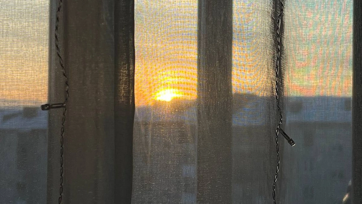 Главная картинка новости: Врачи в шоке: сквозняк оказался полезнее антисептика: как 5 минут убивают 90% вирусов