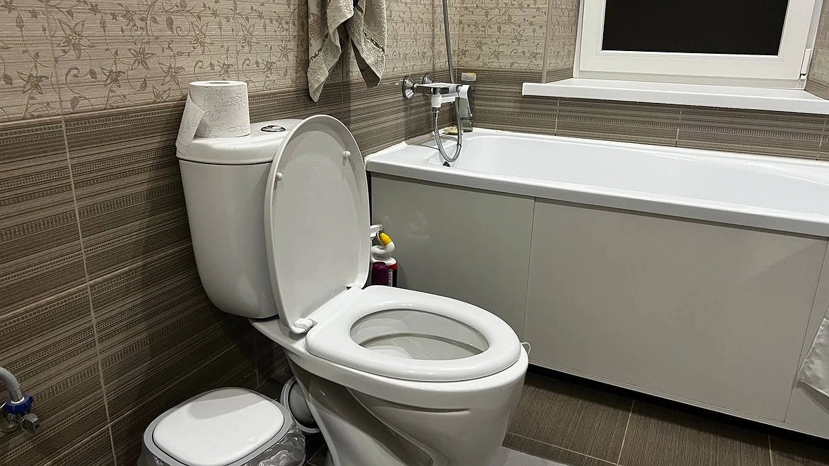 Не выбрасывайте деньги на освежители: один совет и больше никакой вони в ванной комнате и туалете