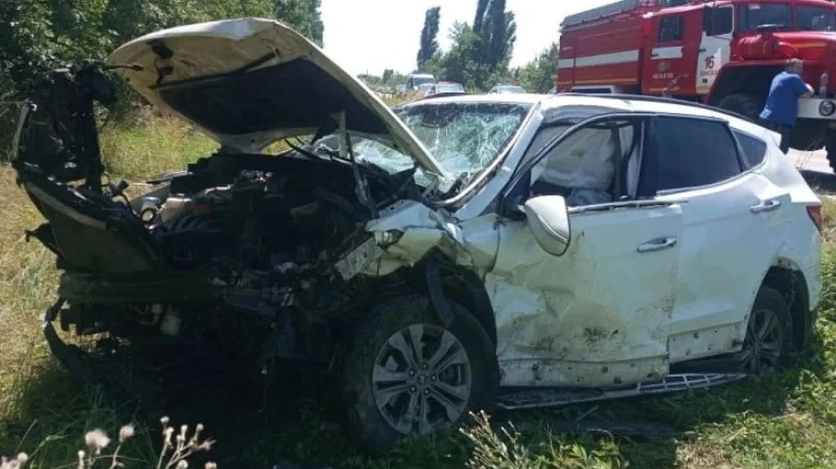 Четверо в больнице: массовое ДТП под Майкопом собрало машины в гармошку