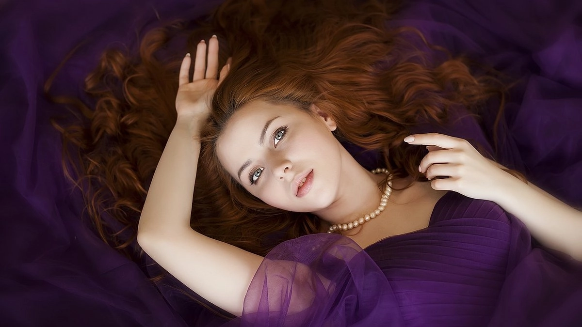 Главная картинка новости: Ваши седые волоски и корни никто не заметит: замаскируйте их этим подручным средством, которое есть у всех