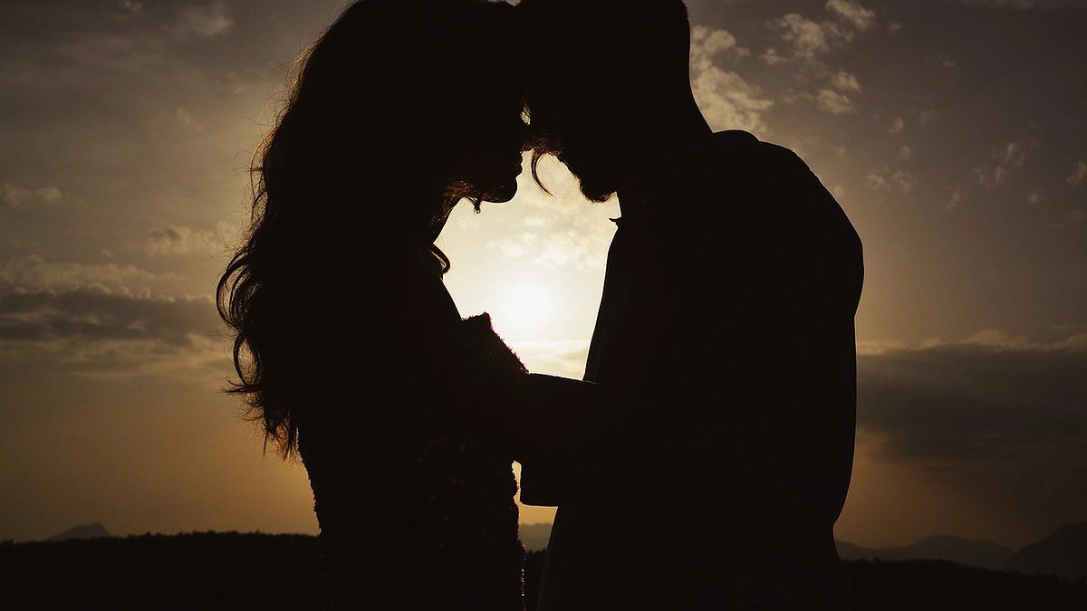 Астрологи назвали 12 лучших зодиакальных пар - они просто созданы друг для друга