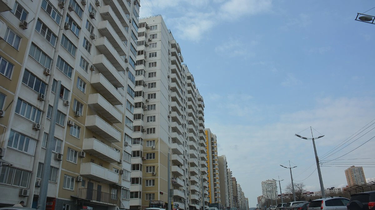 Новороссийск обеспечил жильём 64 ребёнка-сироты в 2025 году