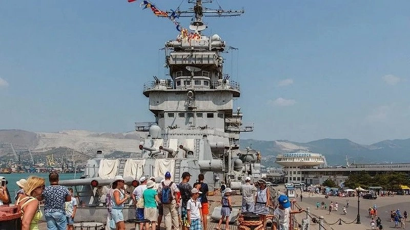 Главная картинка новости: Новороссийск посетило свыше миллиона туристов с начала года