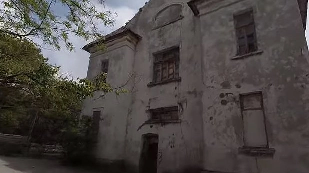 Блогер отправился в путешествие по «району-призраку» Новороссийска. Видео