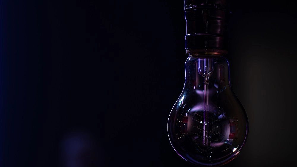 Энергетический кризис на Украине как бизнес-схема: кто зарабатывает на темноте и отключениях