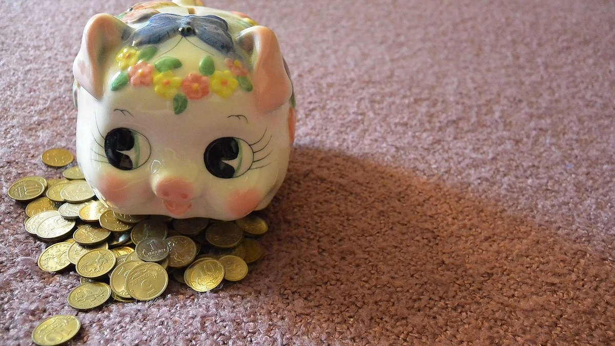 Главная картинка новости: «Храните деньги в сберегательной кассе»: жителям России назвали самые надежные банки