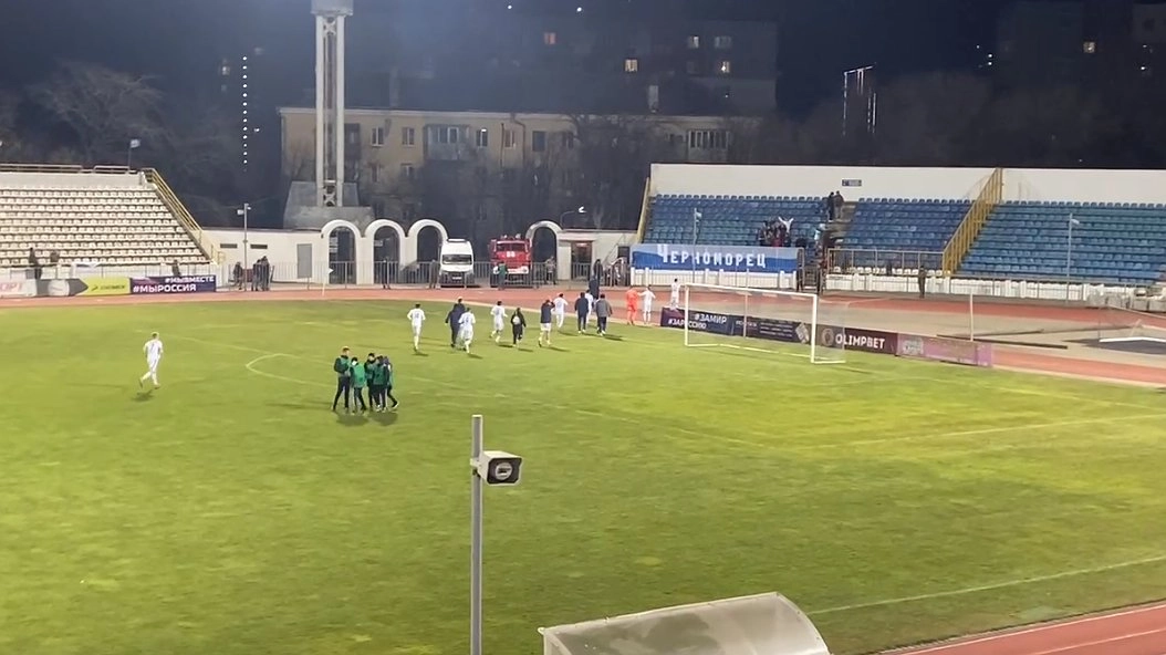 «Черноморец» разгромил «Чайку»