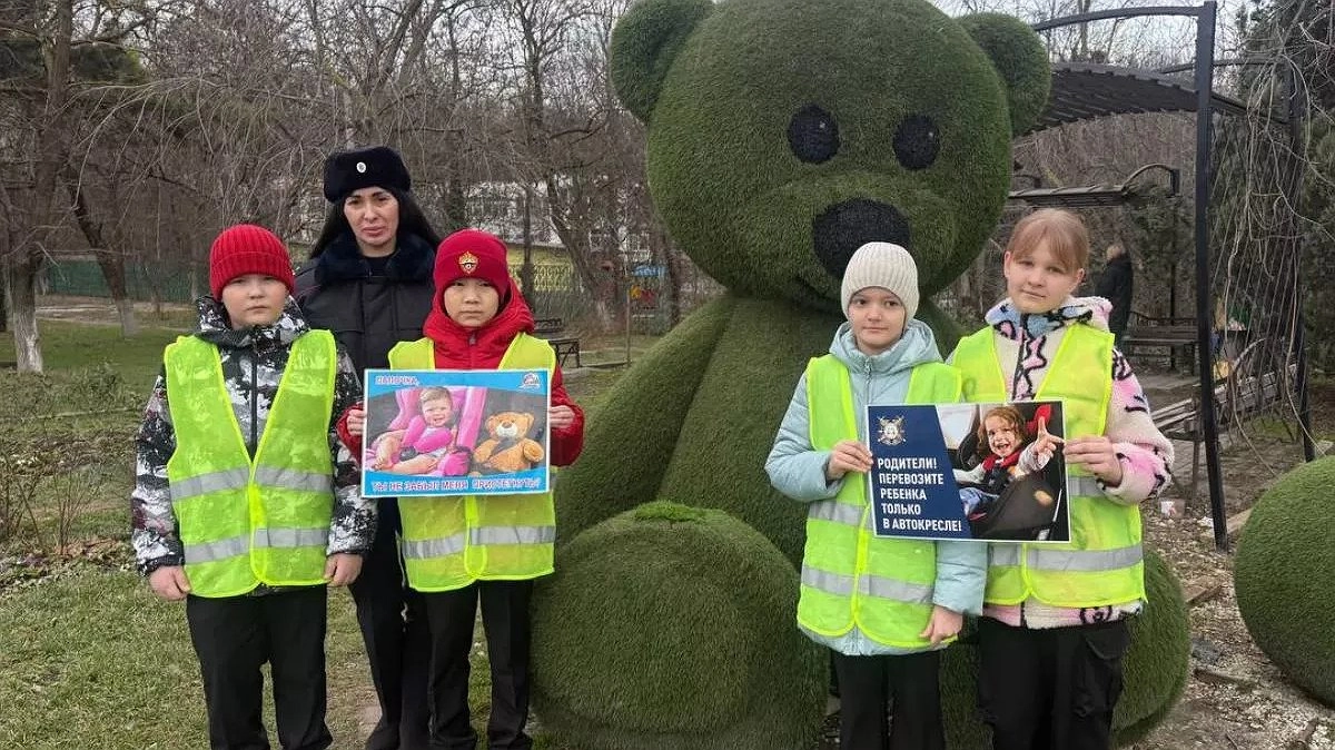 «Везу ребёнка безопасно»: в Новороссийске родителям напомнили, как правильно перевозить детей в машине